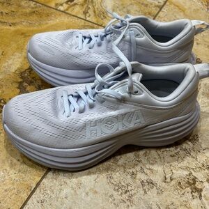 COPY - Hoka Bondi 8 size 7B